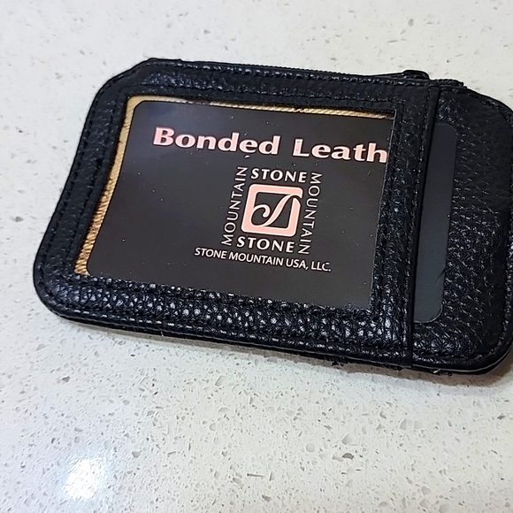 Crossbody Leather credit card, ID, money holder New with tags - Picture 3 of 6